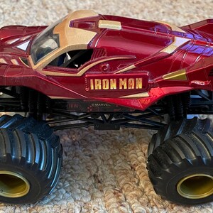 Monster Jam Marvel Iron Man diecast metal truck - 1:24 scale Mattel image 4