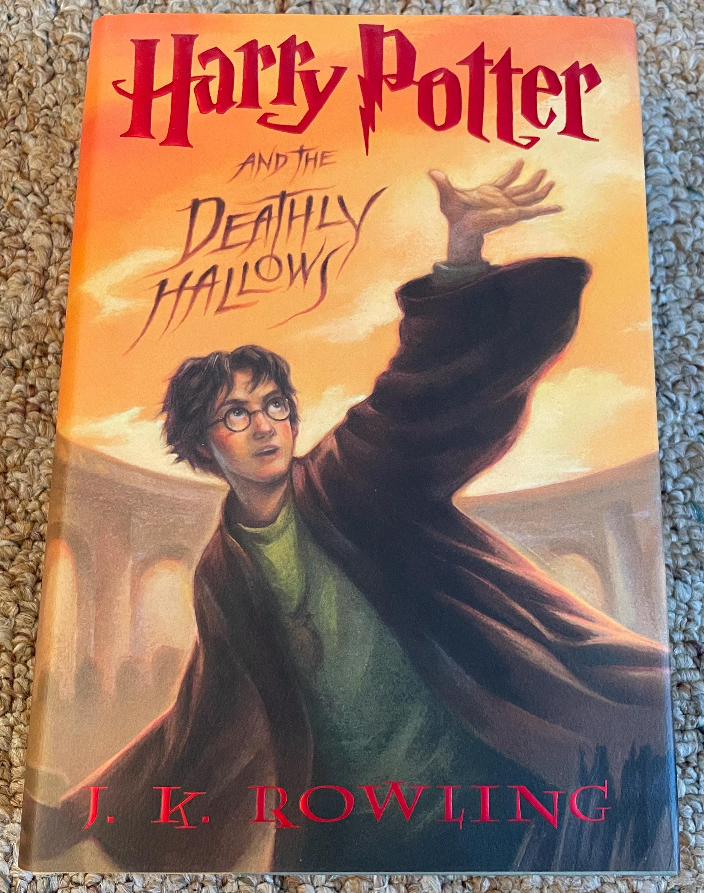 輸入版　Harry Potter and The Deathly Harry Potter and the Deathly Hallows - USA First Edition Hardcover