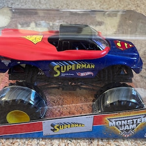 Monster Jam Superman gegoten metalen vrachtwagen: schaal 1:24 Mattel afbeelding 1