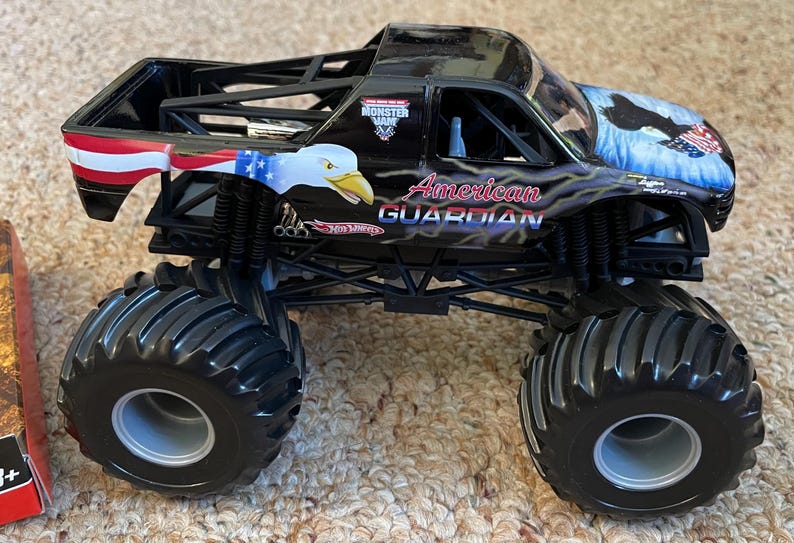 Monster Jam American Guardian diecast metal truck - 1:24 scale Mattel image 4