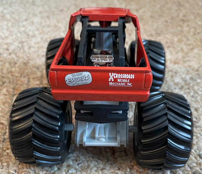 Monster Jam Brutus diecast metal truck - 1:24 scale Mattel image 8