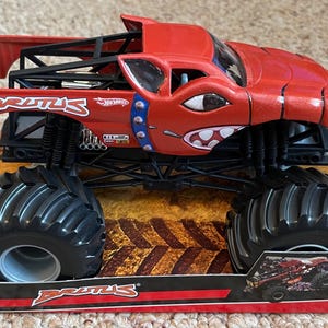 Monster Jam Brutus diecast metal truck - 1:24 scale Mattel image 4