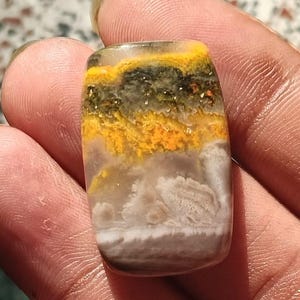 36カート-ワオナチュラルイエローホワイトジャスパークッションジュエリー作り用-31 * 20 * 6 mm
