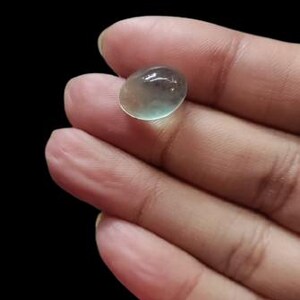 5.75 カート - 天然楕円形蛍石カボション販売中 - 10*7*4 mm - #670