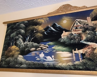Peinture à l'huile velours noir Swans Lake Cottage, Moody vintage très grand