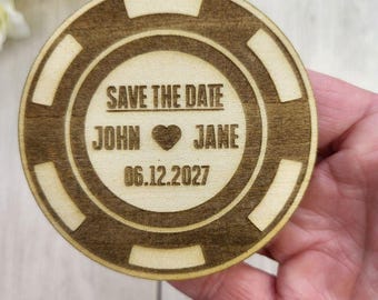 Aimant "Retenez cette date" pour mariage jetons de poker Vegas : Faire-part destination en bois personnalisé