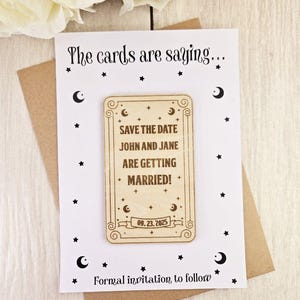 Ímãs de reserva de data de cartão de tarô, convites de casamento assustadores, salve a data, ímã de madeira personalizado