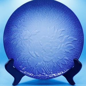 Arita Ware Serving plate, 400 years of Japanese History, a special porcelain fired in Saga Prefecture near Nagasaki, Loved by Nobles in the