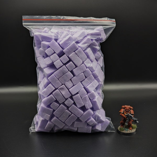 Foam Bricks: Pre-weathered [Large - 300pcs] for Scale Modelling.