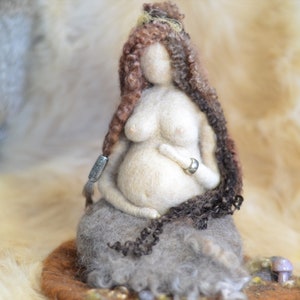 Mama Gaia Mother Earth Goddess Pagan doll birth altar Spirit doll Fertility doll Blessing way image 1