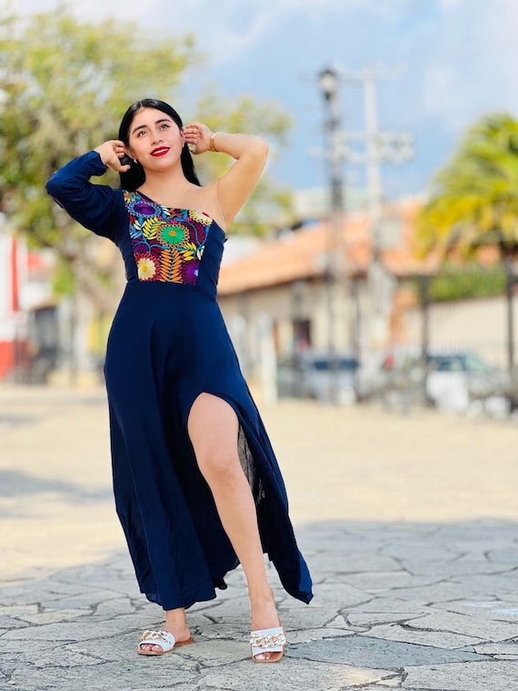 Vestido de gala mexicano sale
