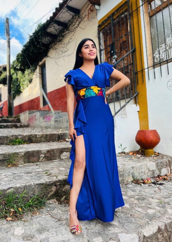  Vestidos de novia mexicanos bordados multicolor con