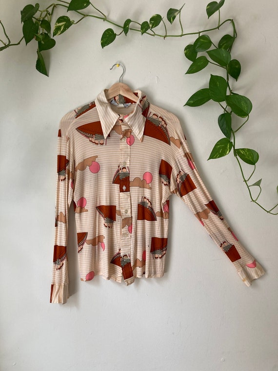 70s Graphic Button Up