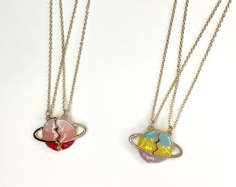 Enamel Split Planet Best Friends Necklace Set