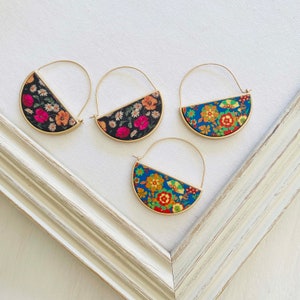 Semicircle Floral design Hoop Earirng