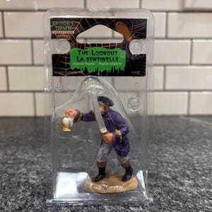 Lemax Spooky Town: The Lookout, Halloween-accessoire, Halloween-decor, spookaccessoire, spookdecor, piraatdecor