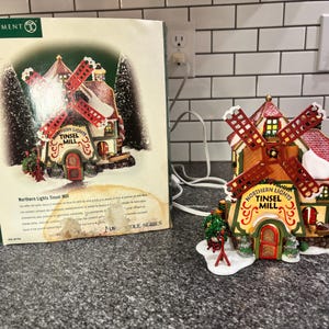 Dept 56: Northern Lights Tinsel MIll, North Pole Series, Department 56, RETIRED DEPT 56