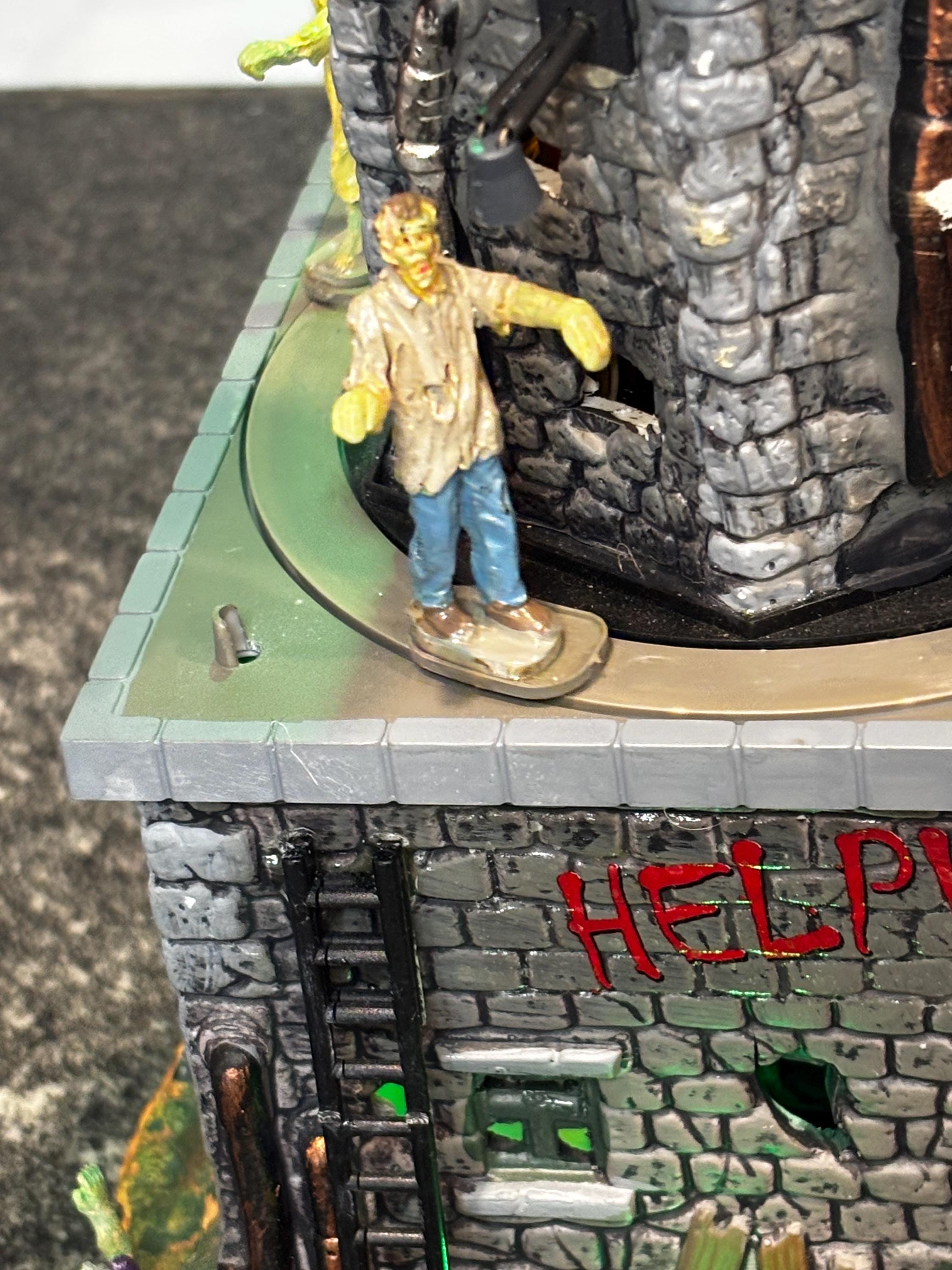 Lemax Spooky Town Zombie Fortress: Lighted Halloween Haunted