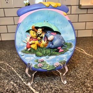 The Bradford Börse: Es ist nur ein kleines Stück Wetter, Pooh, Dekorativer Teller, Disney Dekor, Sammelteller