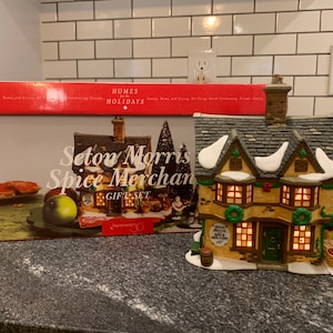 Dept 56: Seton Morris Spice Merchant Gift Set, Dickens Village, Department 56, RETIRED DEPT 56