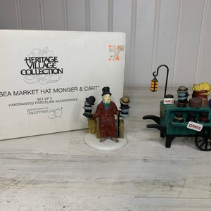 Dept 56: Chelsea Market Hat Monger & Cart, Dickens Village, Department 56, gepensioneerd, vintage accessoire, vintage decor