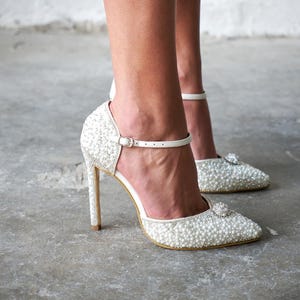 Pearl Embellished Bridal Heels, Elegant White Wedding Pumps, Handmade High Heels for Bride, Comfortable Party Shoes, Ankle Strap Heels