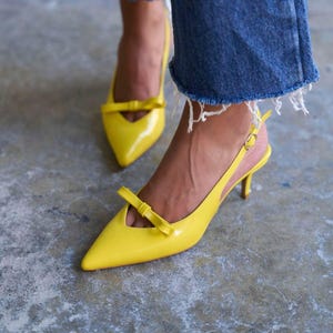 Gelbe Lackleder Stiletto Slingback Heels, Handgefertigte Schleife Pumps, Hochzeit Braut Heels, Abend Sandalen