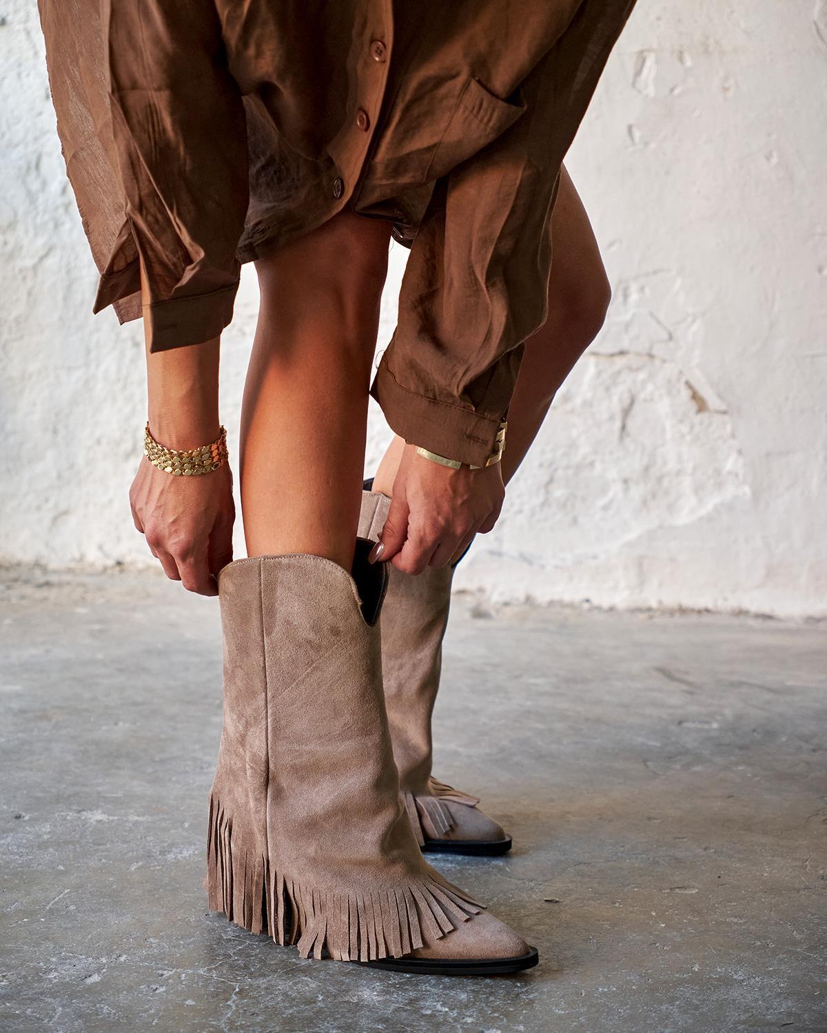 Gilana fringe bootie 2025