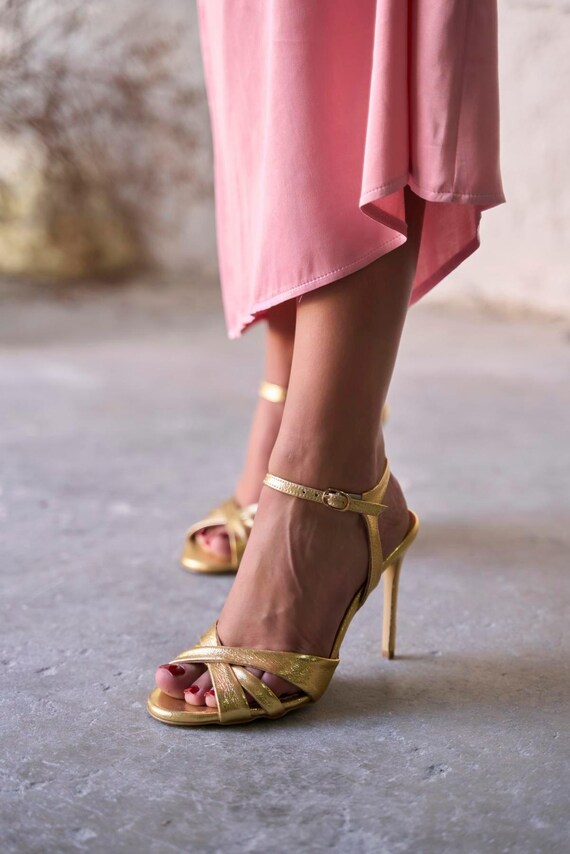 Gouden sandalen met hoge hak en bandjes voor dames – elegante open teen  enkelbandje naaldhakken – handgemaakte leren feestschoenen – zilver en nude  hakken - Etsy België