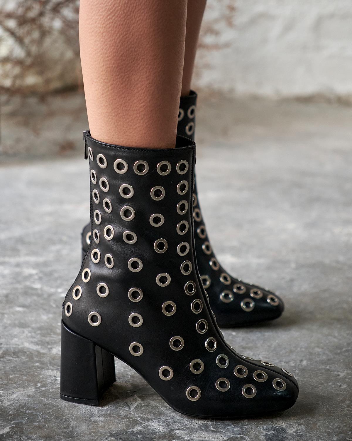 Botas de tacón negro México