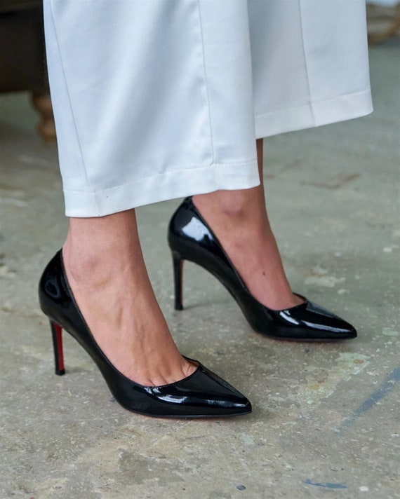 Black and white dress with nude shoes deals
