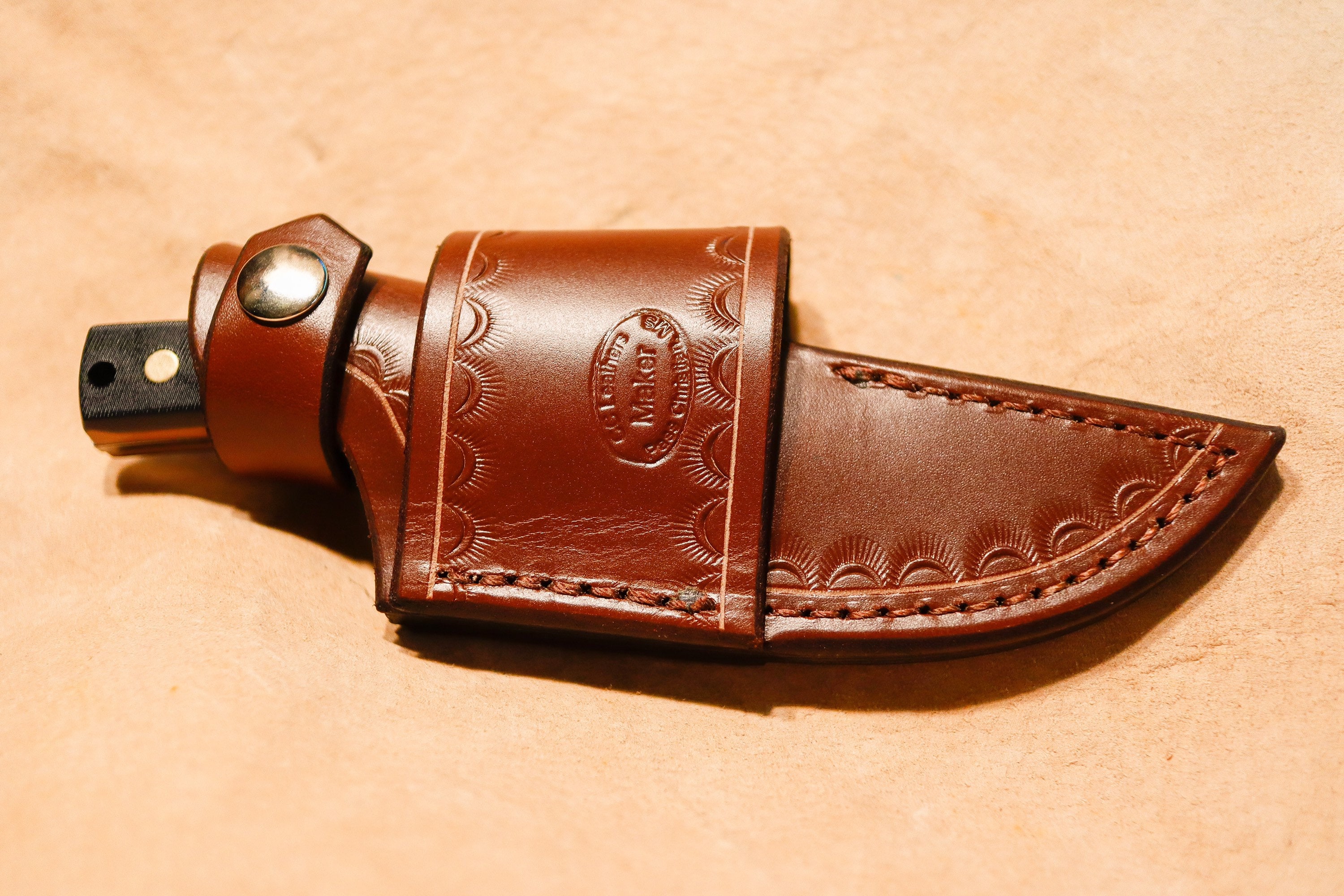 Custom Leather Crossdraw Sheath for Schrade Sharpfinger
