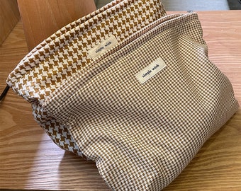 Classic simplicity houndstooth Canvas/Polyester Makeup Bag, Vintage Cosmetic Organizer,  makeup bag or mini makeup bag, Travel Case Pouch