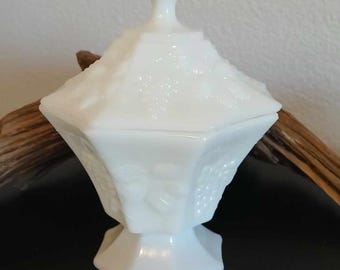 Vintage Milk Glass Candy Dish/Bowl Anchor Hocking (Footed)