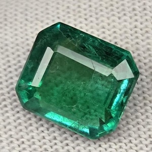 SIN ACEITE Esmeralda 1,40 cts Verde vivo-Esmeralda certificada Octágono-Sin tratar Esmeralda natural Talla facetada-Esmeralda suelta AAA-Esmeralda verde rara