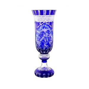 Premium Vase Engraved "Angels" Premium Glass /Exquisite angelic design. Perfect as a sophisticated decor piece/special gift