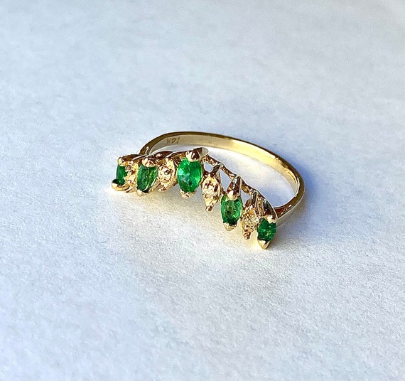 Gold Emerald Diamond Vintage V-shape Ring,solid 1… - image 10