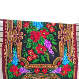 Vintage Romanian rug, handmade wool rug, kilim Moldavian art, hand-woven in the 50s, boho floral style, tapis moldave, 220x166cm.