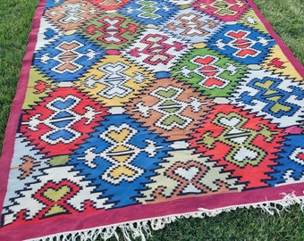 Grand Tapis Roumain Vintage Kilim - Laine Fait Main - 156x223cm - Motifs Floraux