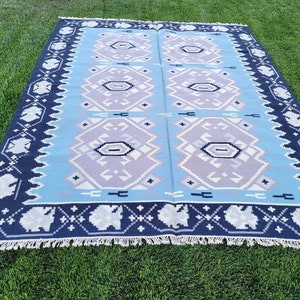 Vintage romanian rug, handmade wool rug, kilim Oltenian art, hand-woven in the 70s, boho floral style, tapis roumain, 250x190cm.