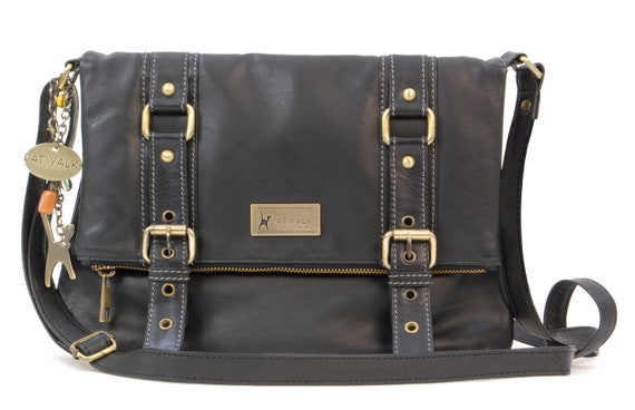 Catwalk Collection Skye - Porte-Passeport Cuir RFID Femme Rouge - Boîte Cadeau Luxe - Protection Identité