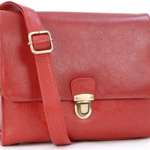 Catwalk Collection Handbags - Women's Shoulder Bag / Flapover Bag / Crossbody Bag - Fits iPad or Tablet - Vintage Leather - Diana - Black