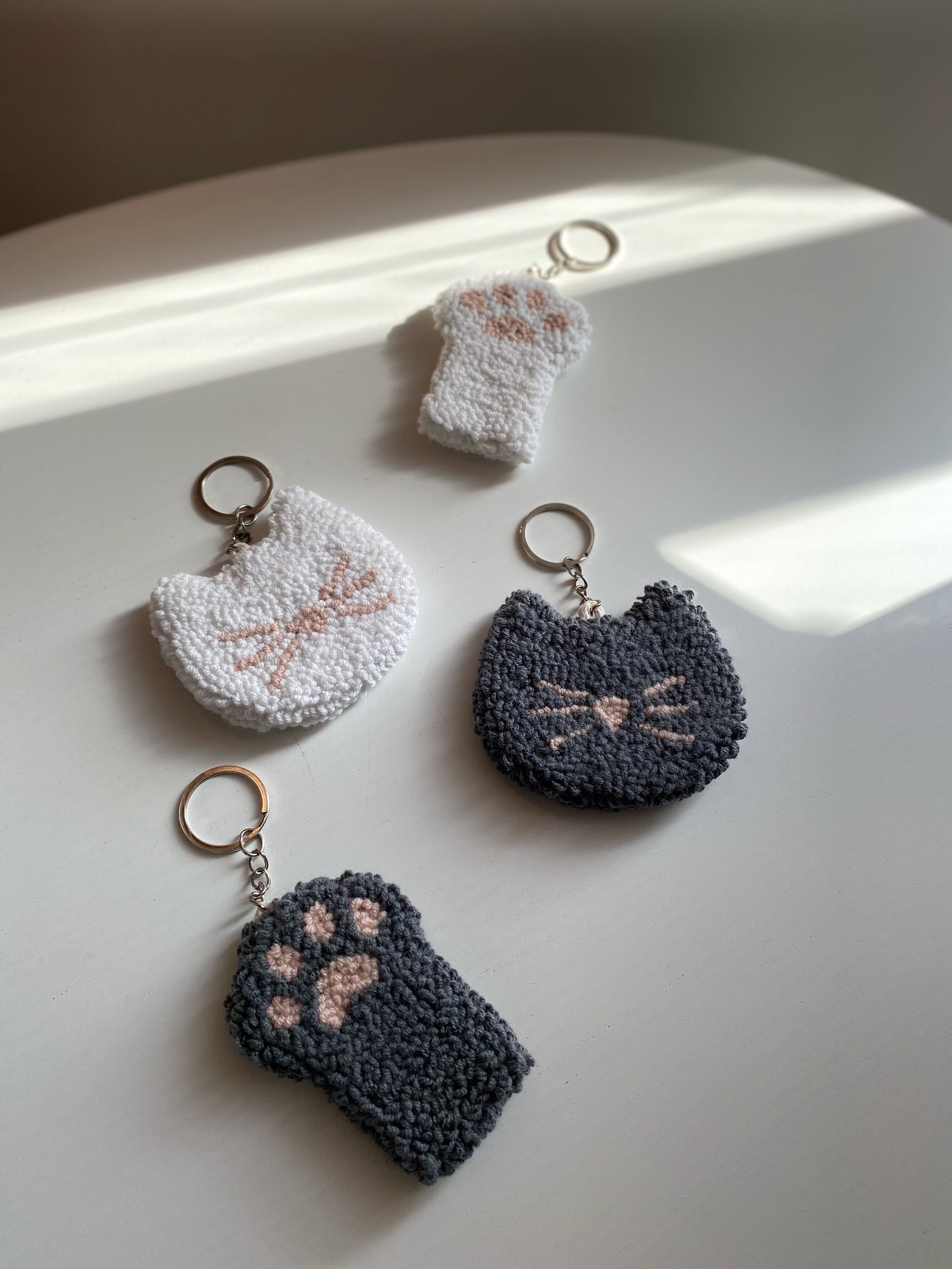 タフテッドキャットパンチニードルキーホルダー、両面子猫バッグ 