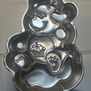 Vintage 1983 Care Bears Birthday Bear Cake Pan American Greetings Wilton Made in Korea