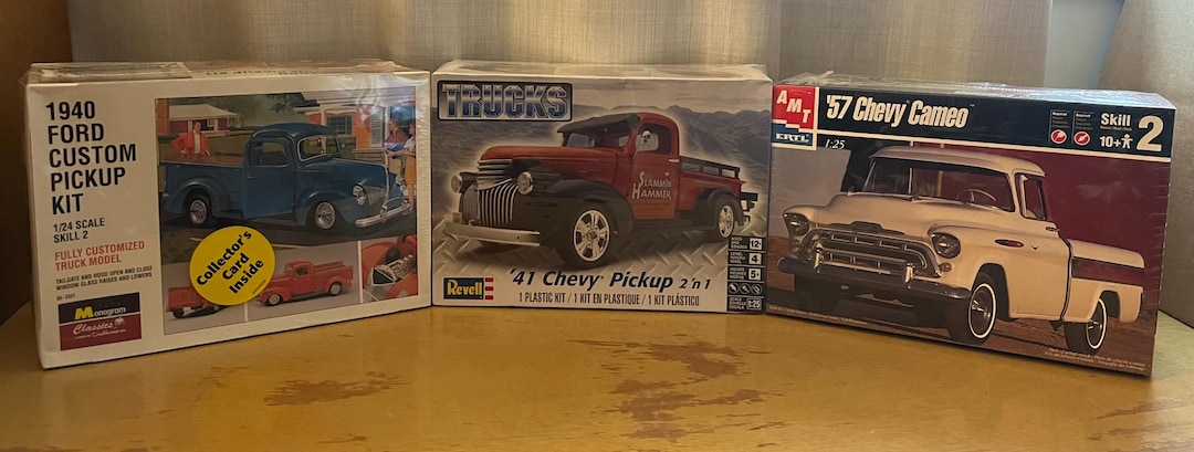 Vintage Plastic Truck Model Kits Skill 2 Ages 10+ Choose From Ford or 2 ...