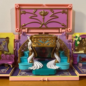 Vintage 1999 Polly Pocket Dream Builders Deluxe Mansion Playset Fold Open Parlor Room and Stairs Bluebird Toys Tiny Doll Playset