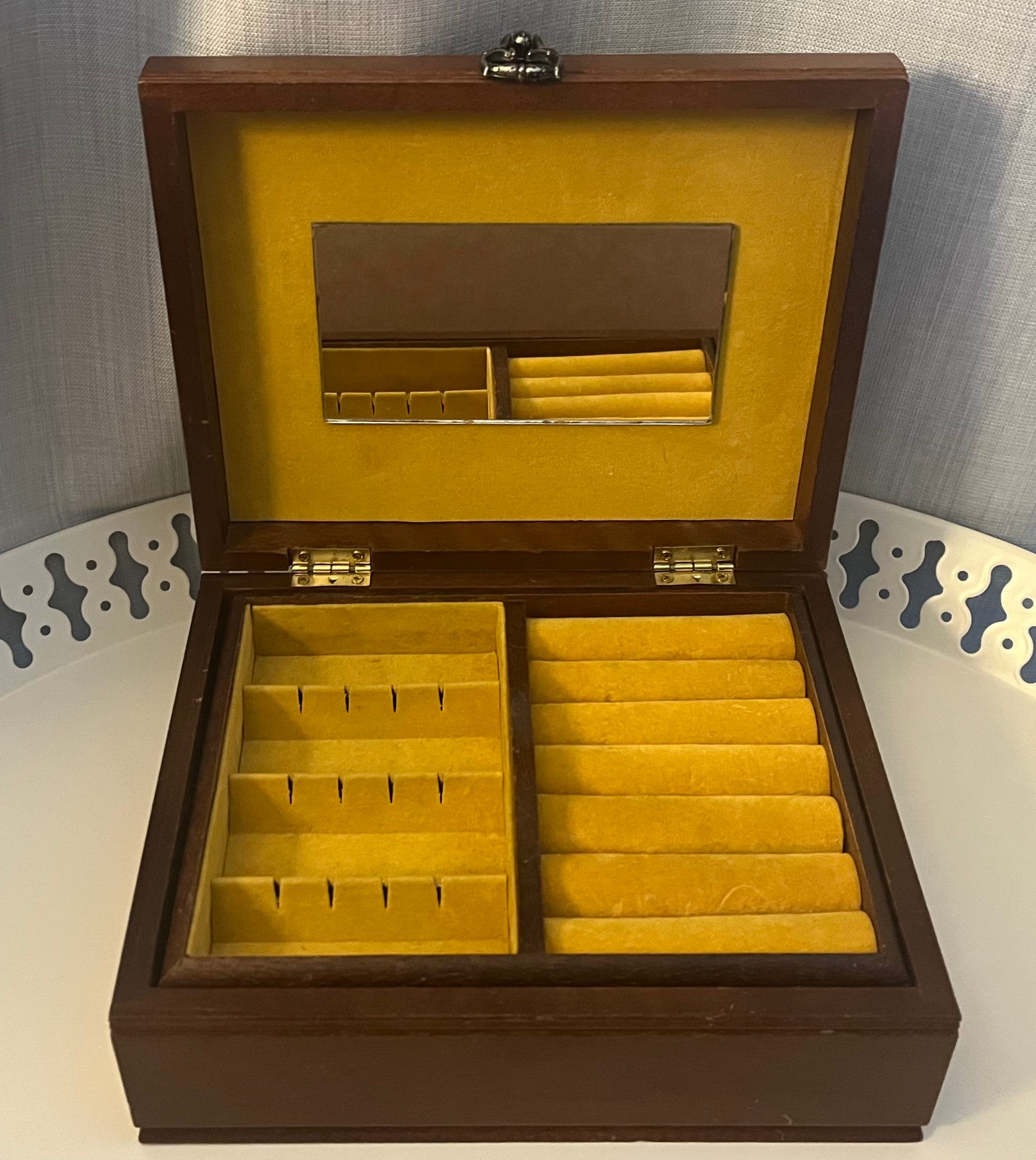 Vintage Mele Tapestry Jewelry Box With Removable Tray Yellow