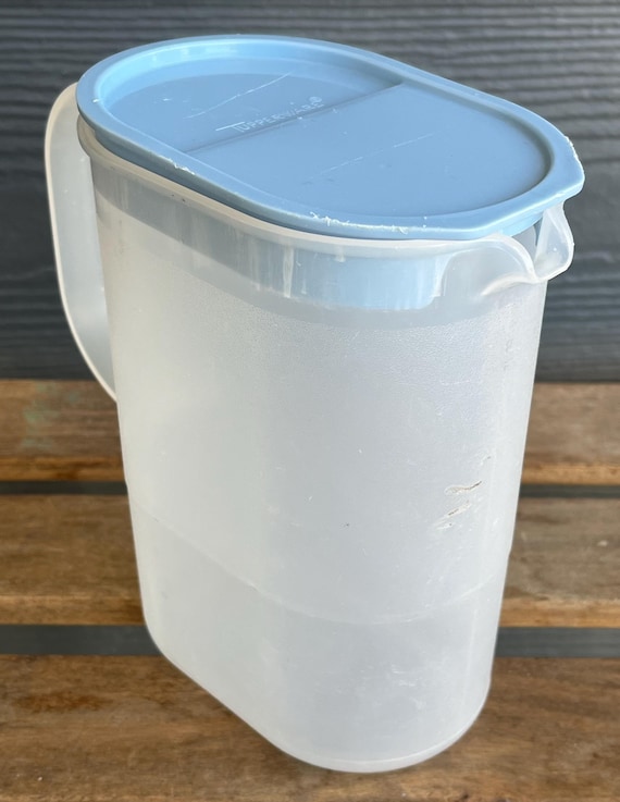 Vintage Clear Tupperware Juice Jugs Choose from Blue or Red Lid