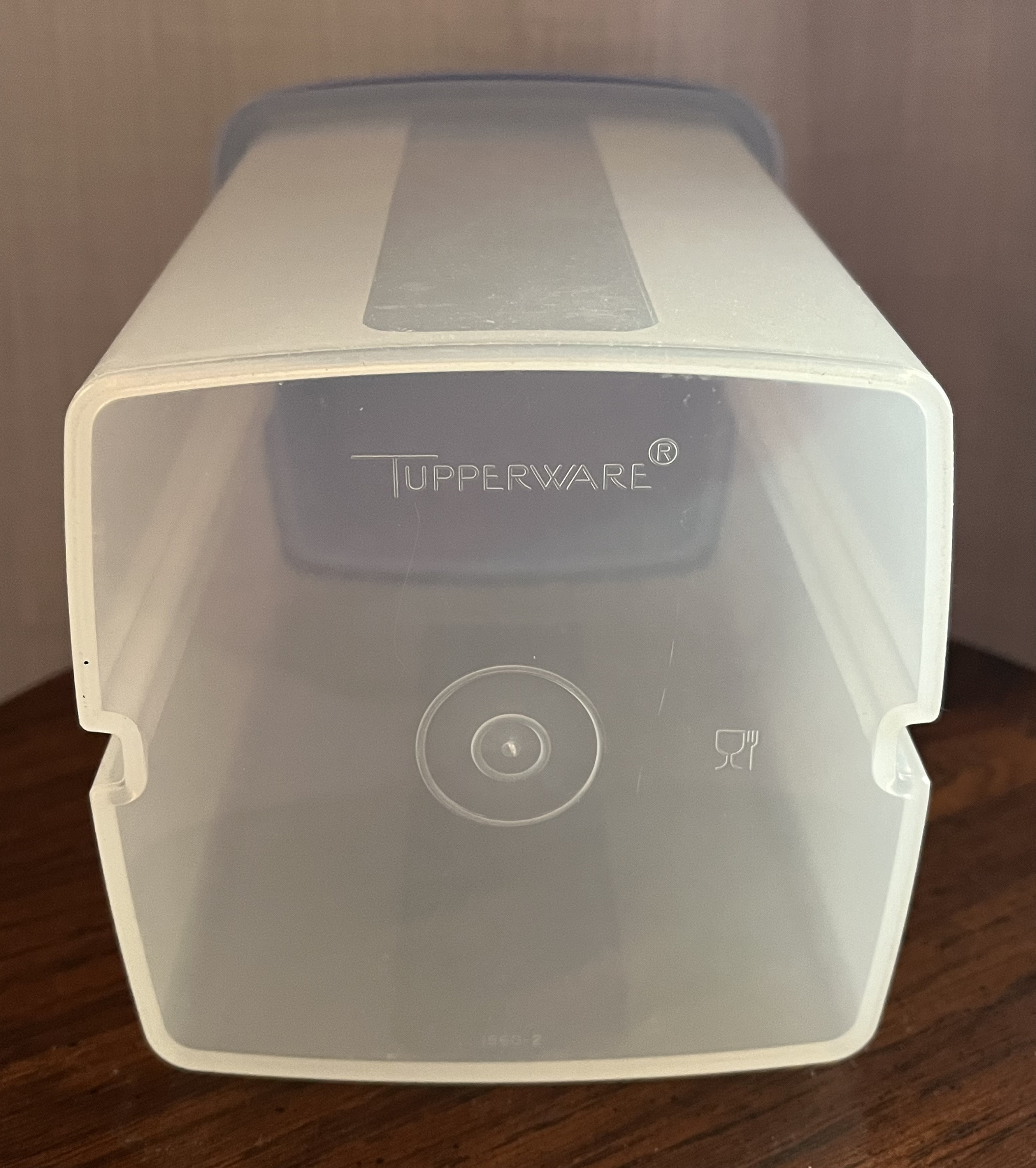 Tupperwareデイリーストッカー Amazon.com: Tupperware Pick-a-deli Food Storage Container