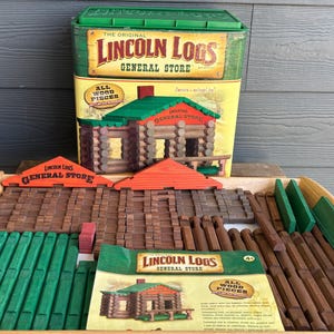 The Original Lincoln Logs Building Set General Store 115 Pieces 2005 K’Nex Industries